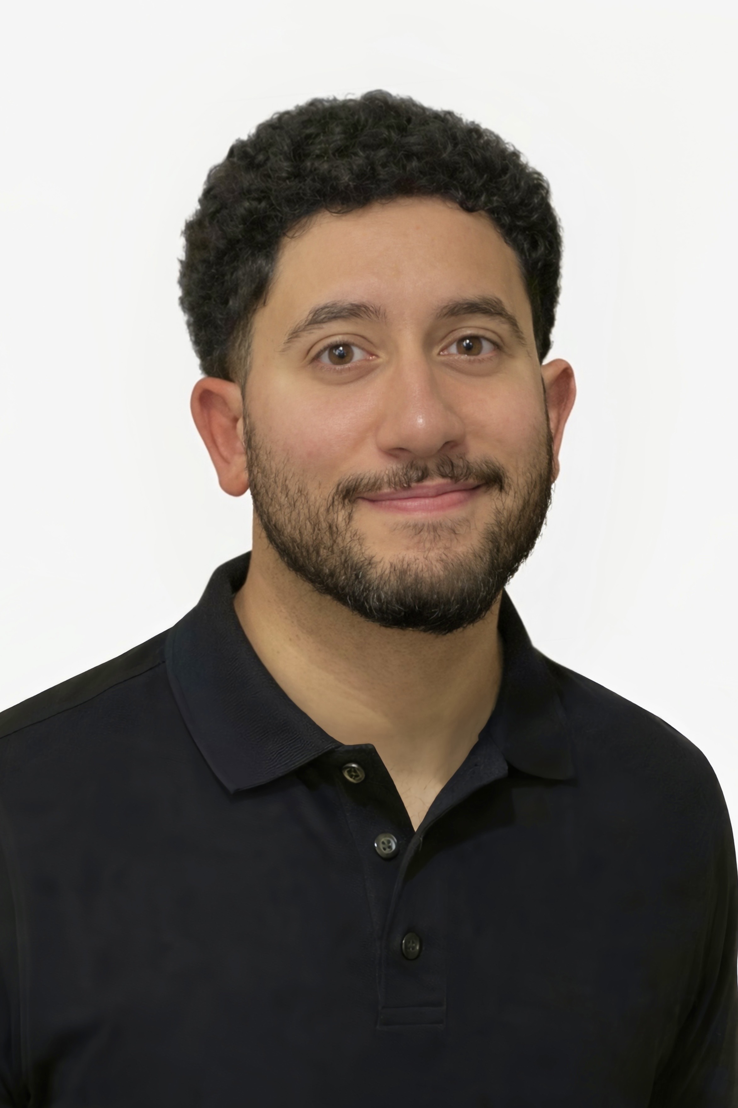 Portrait of Saif Walajahi, an ADHD therapist practising virtually in Ontario